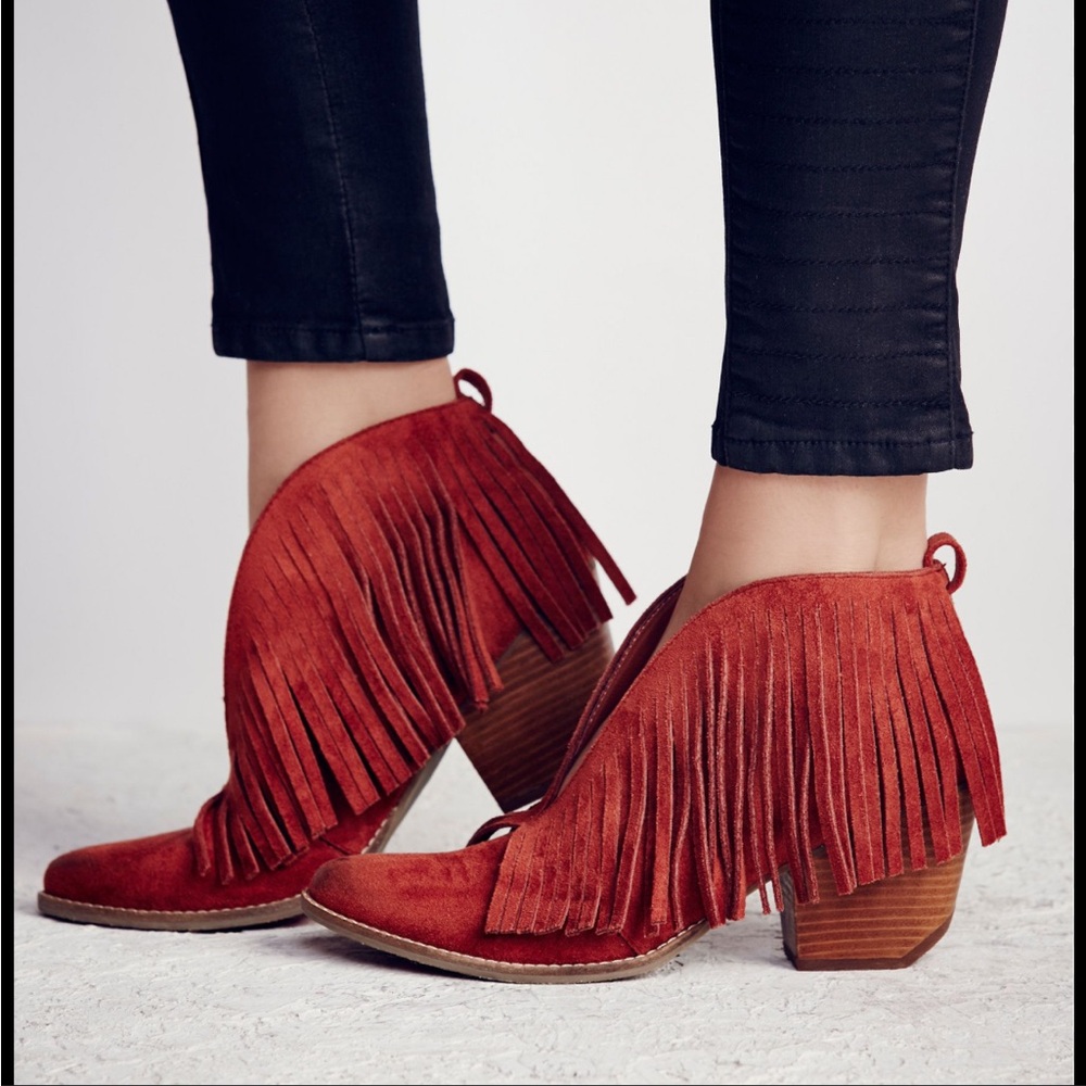 Free People x Coconuts by Matisse Lambert Fringe Bootie in Saddle Size 6
